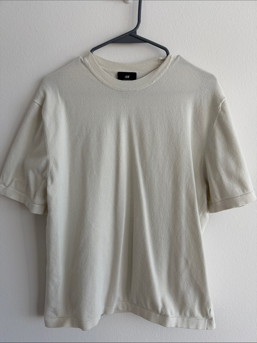 H&M Men's Off-White Short Sleeve Crew Neck Tee